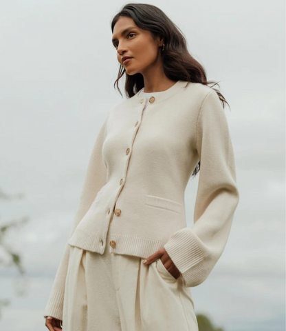 Noémie – Stilvoller & Weicher Strickmantel
