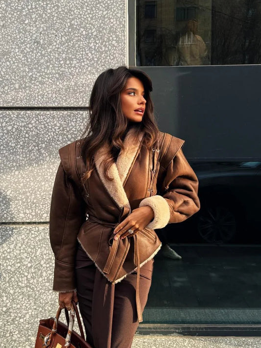 Soraya Shearling-Jacke mit Bindegürtel