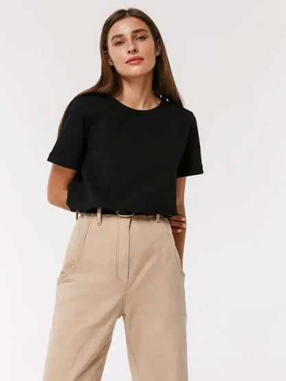 Nola – Basic T-Shirt
