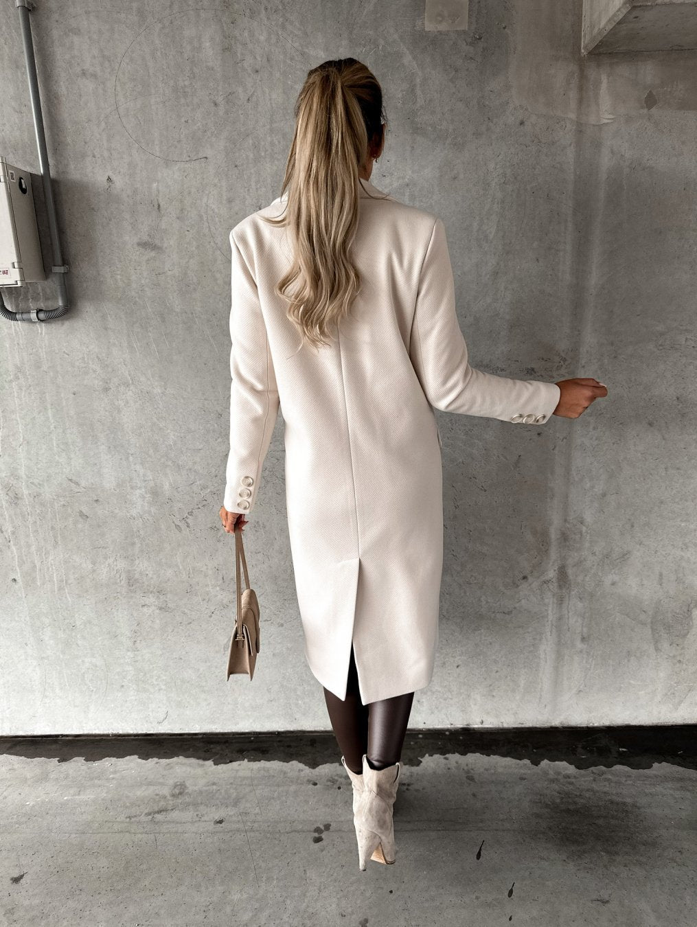 Elina – Klassischer langer Mantel